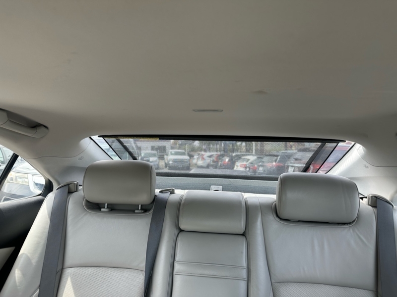 2010 Lexus ES 350 - Photo 14