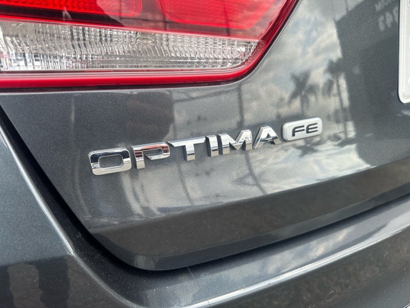 2020 Kia Optima LX - Photo 7