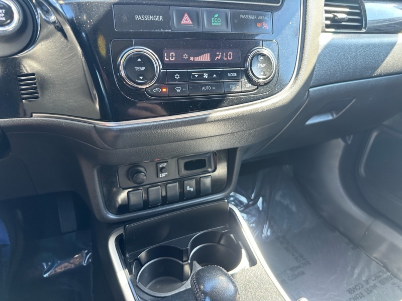 2017 Mitsubishi Outlander SEL - Photo 13