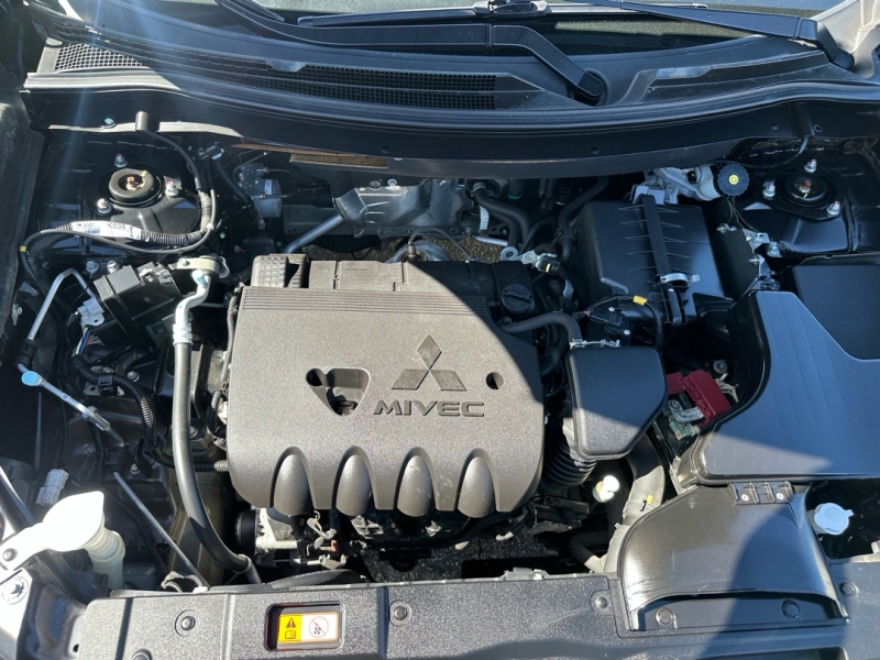 2017 Mitsubishi Outlander SEL - Photo 17