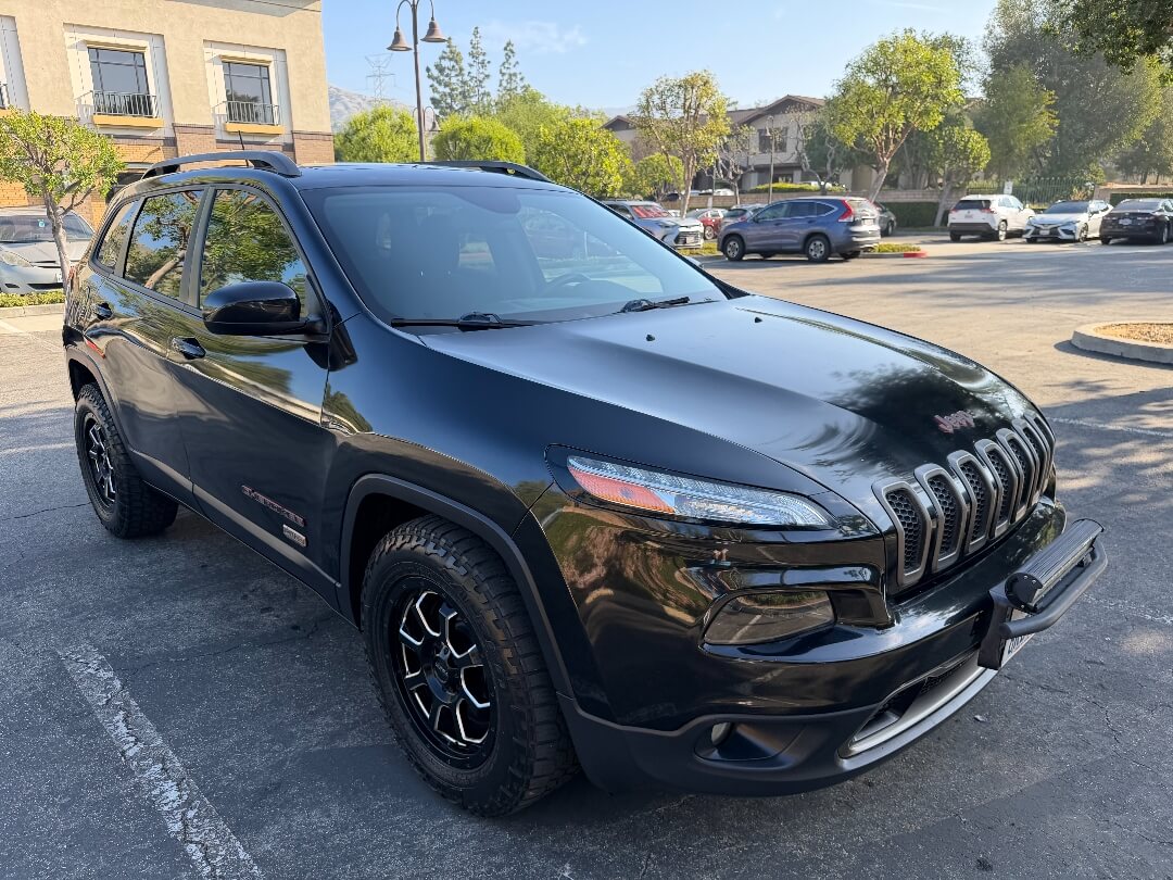 2016 Jeep Cherokee 75th Anniversary - Photo 7