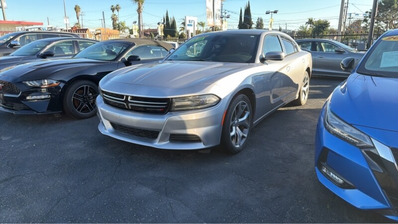 2015 Dodge Charger SE's photo