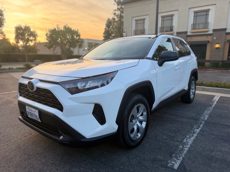 2019 Toyota RAV4 LE