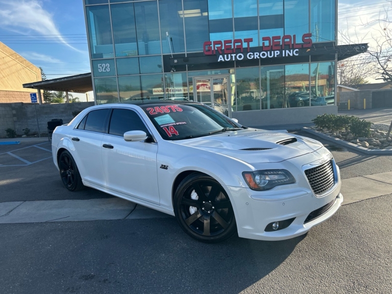 2014 Chrysler 300 SRT8's photo