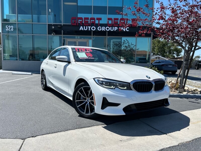 2019 BMW 3 Series 330i Sedan's photo