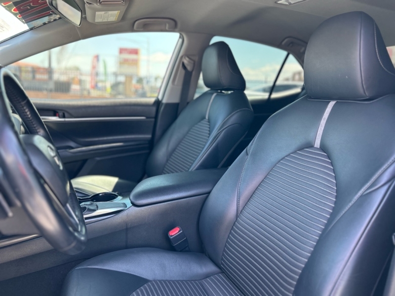 2019 Toyota Camry SE - Photo 8