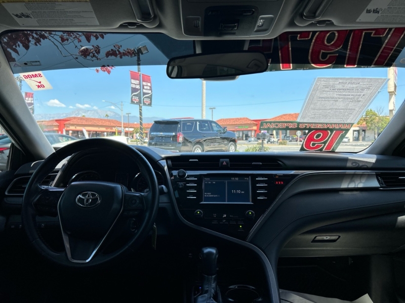 2019 Toyota Camry SE - Photo 10