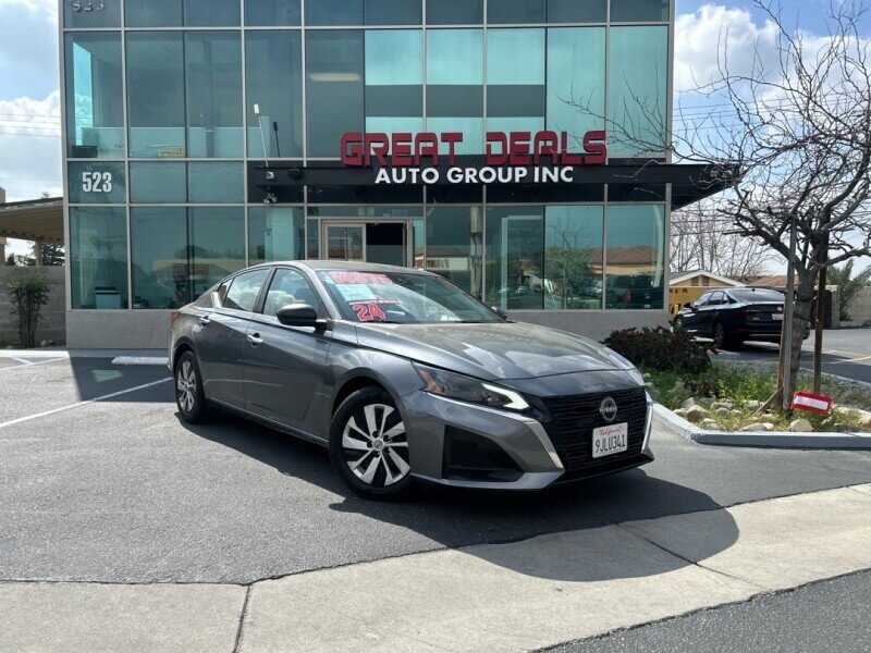2024 Nissan Altima 2.5 S's photo