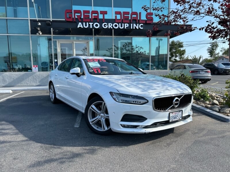 2017 Volvo S90 T5 Momentum FWD's photo