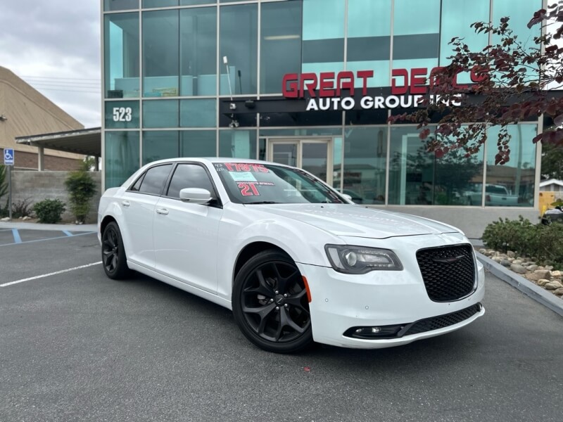 2021 Chrysler 300 S's photo