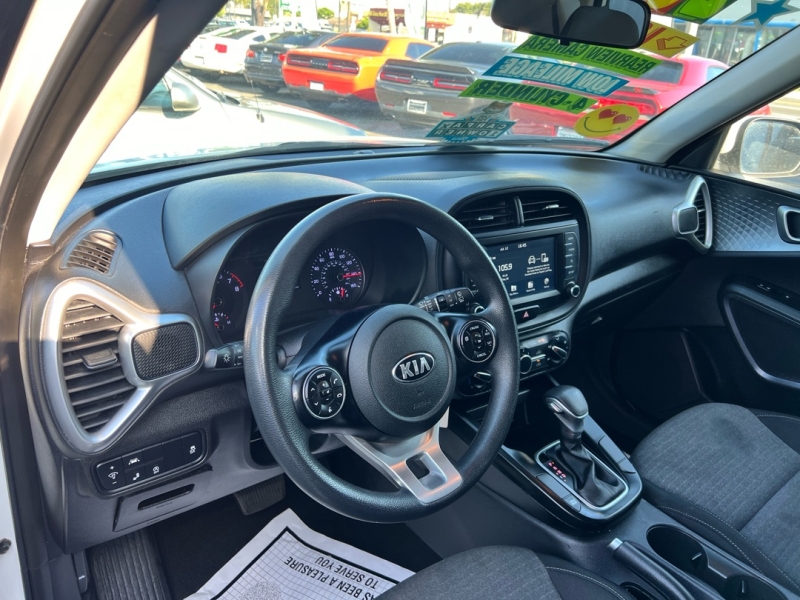 2020 Kia Soul S - Photo 10