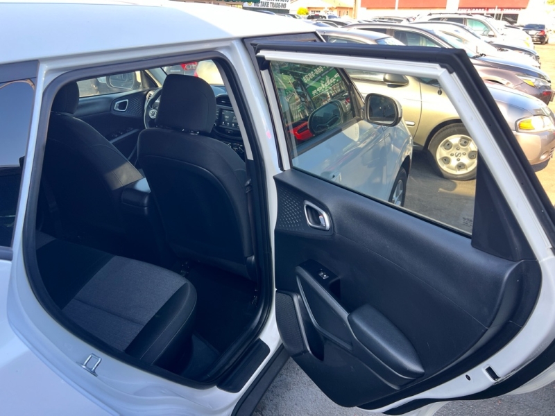 2020 Kia Soul S - Photo 15