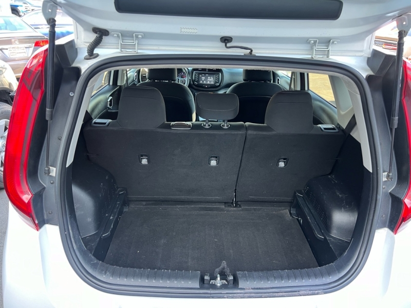 2020 Kia Soul S - Photo 14