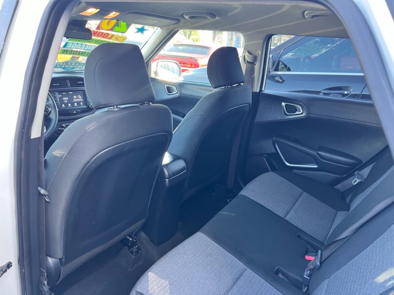 2020 Kia Soul S - Photo 13