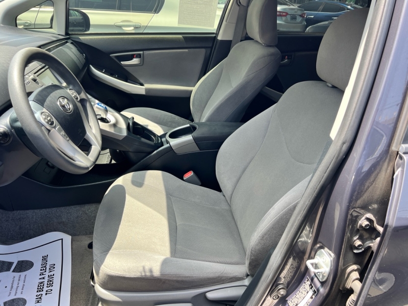 2015 Toyota Prius Four - Photo 9