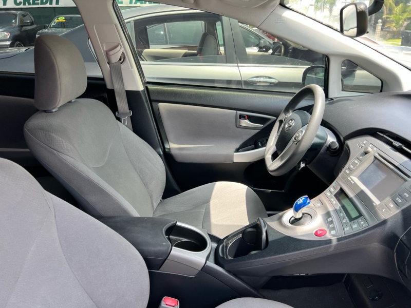 2015 Toyota Prius Four - Photo 21