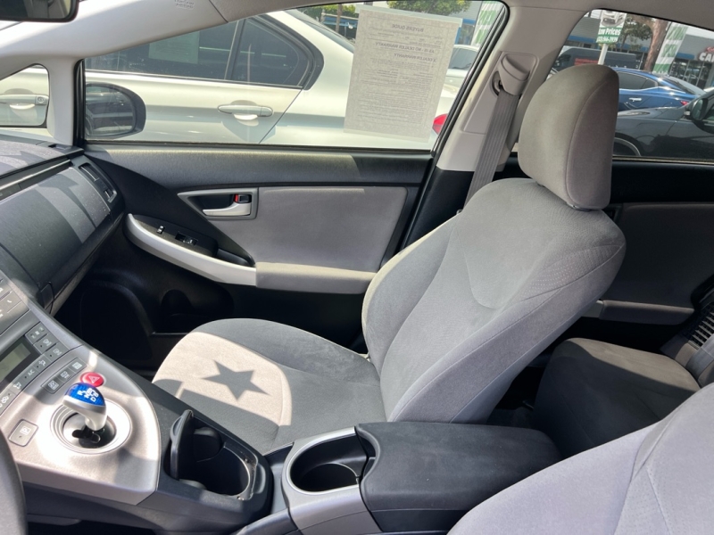 2015 Toyota Prius Four - Photo 10