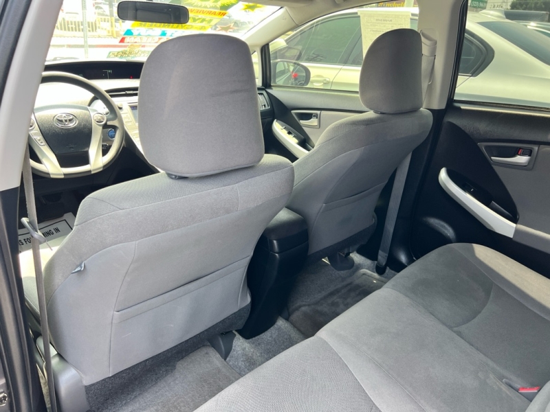 2015 Toyota Prius Four - Photo 13