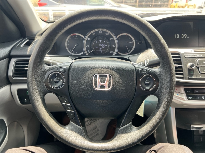 2015 Honda Accord LX - Photo 21