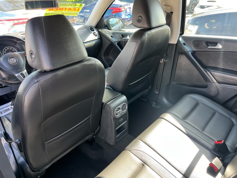 2017 Volkswagen Tiguan S - Photo 13