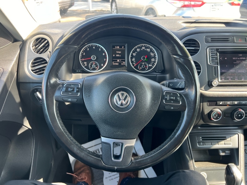 2017 Volkswagen Tiguan S - Photo 21