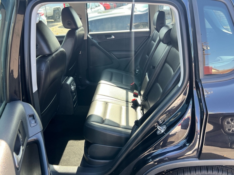2017 Volkswagen Tiguan S - Photo 12