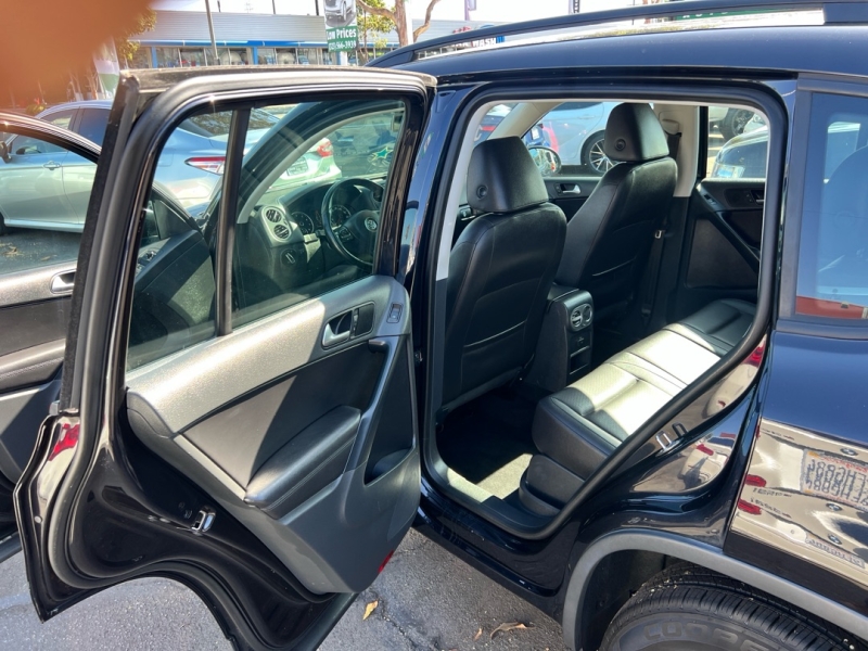 2017 Volkswagen Tiguan S - Photo 11