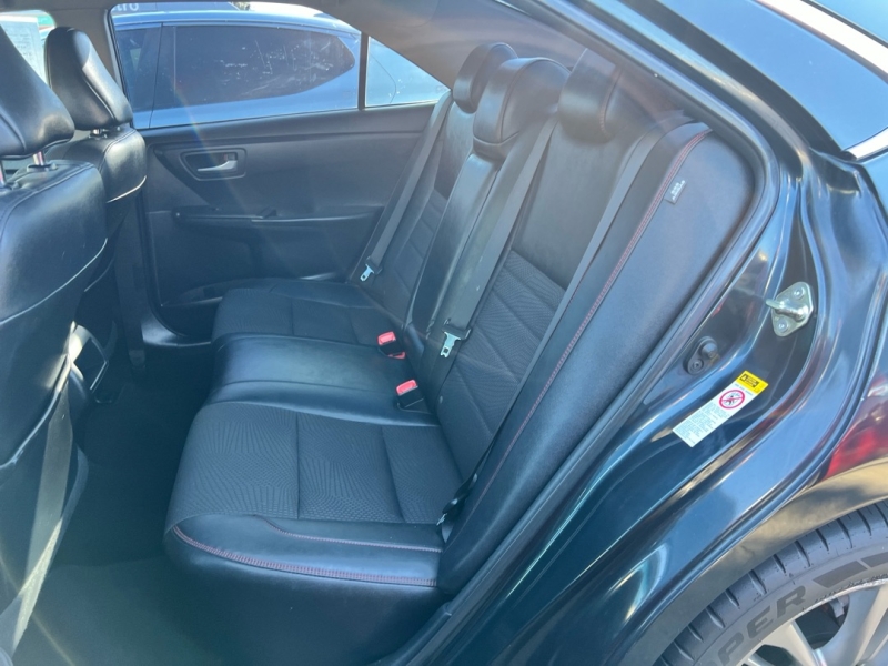 2016 Toyota Camry 11