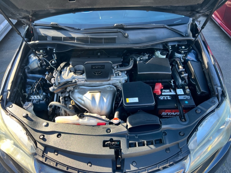 2016 Toyota Camry 26