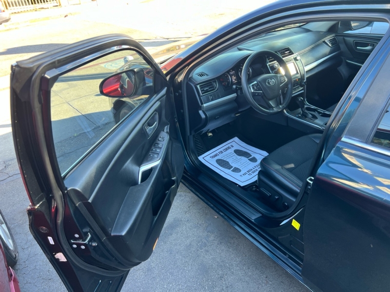 2016 Toyota Camry 6