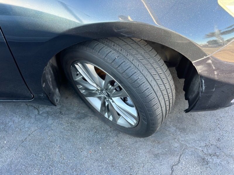 2016 Toyota Camry 33