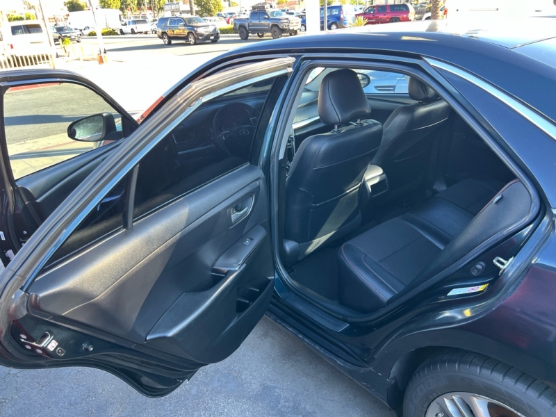 2016 Toyota Camry 12