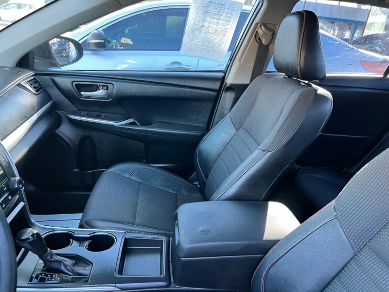 2016 Toyota Camry 14