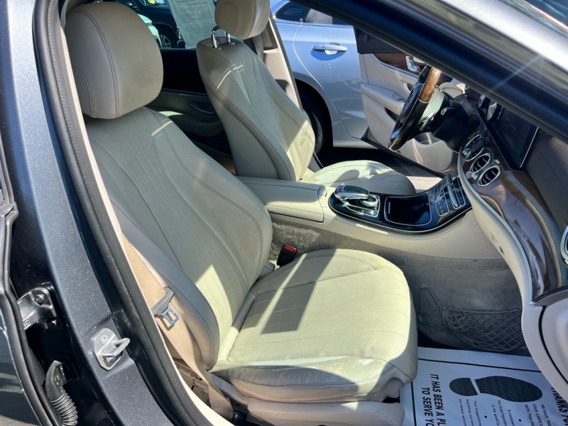 2017 Mercedes-Benz E-Class E300 - Photo 26
