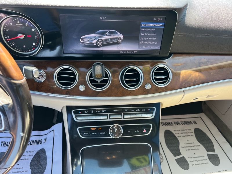 2017 Mercedes-Benz E-Class E300 - Photo 30