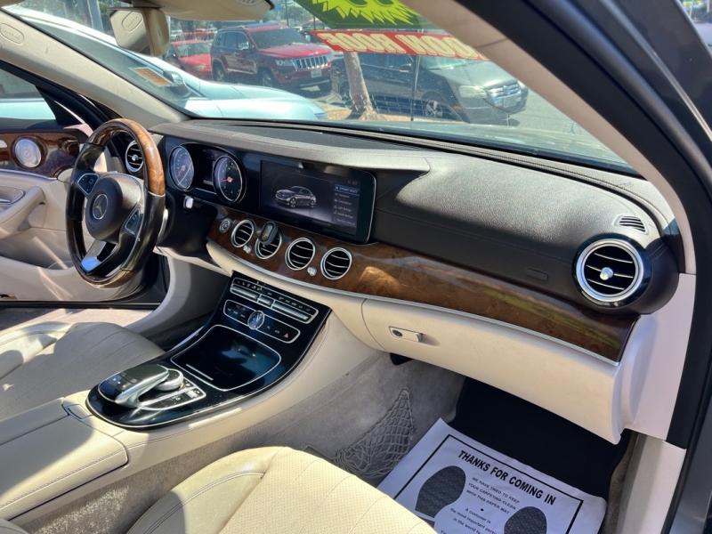 2017 Mercedes-Benz E-Class E300 - Photo 24