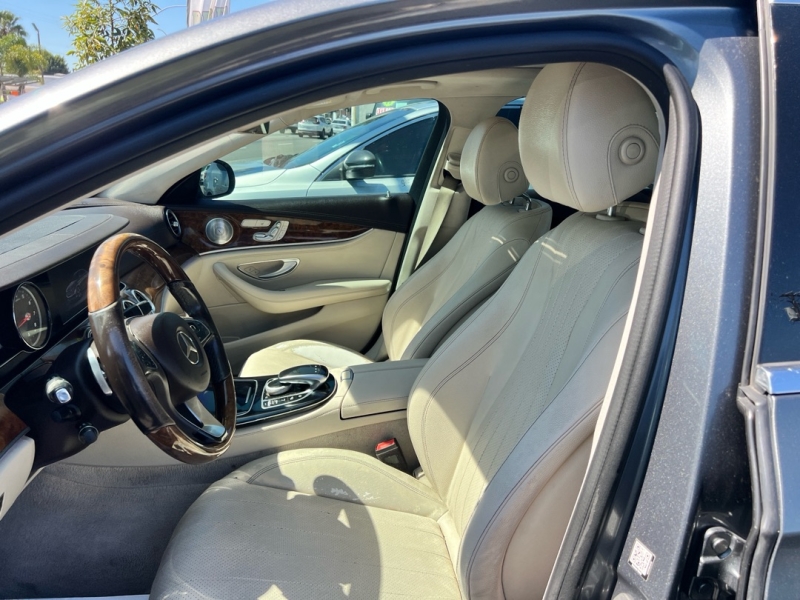 2017 Mercedes-Benz E-Class E300 - Photo 11