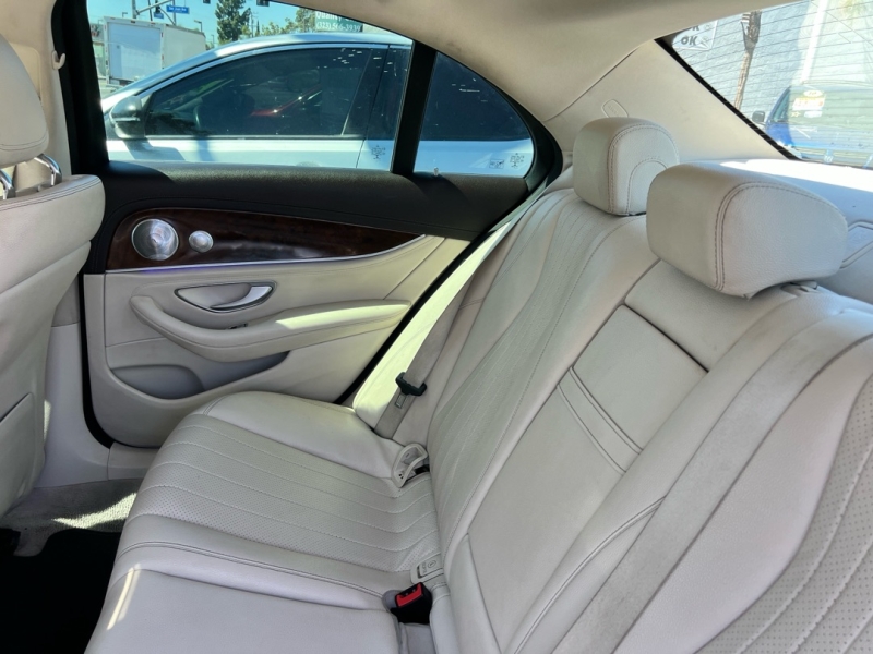 2017 Mercedes-Benz E-Class E300 - Photo 16