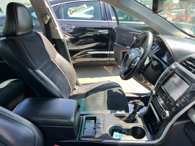 2016 Toyota Camry XSE - Photo 21