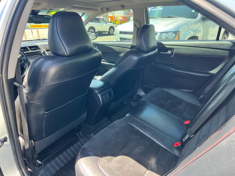 2016 Toyota Camry XSE - Photo 20