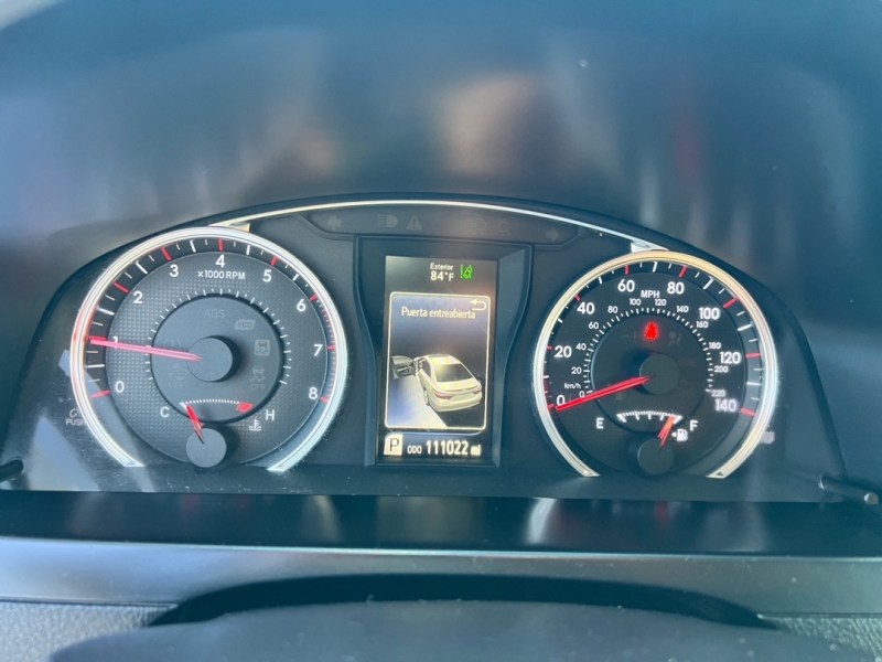 2016 Toyota Camry XSE - Photo 26