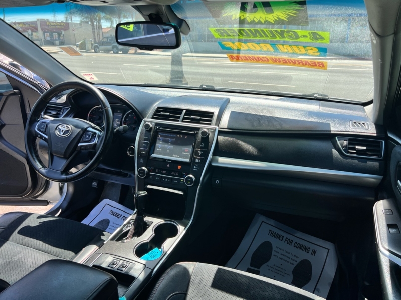 2016 Toyota Camry XSE - Photo 24