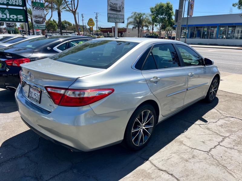2016 Toyota Camry XSE - Photo 10