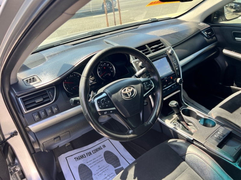 2016 Toyota Camry XSE - Photo 14