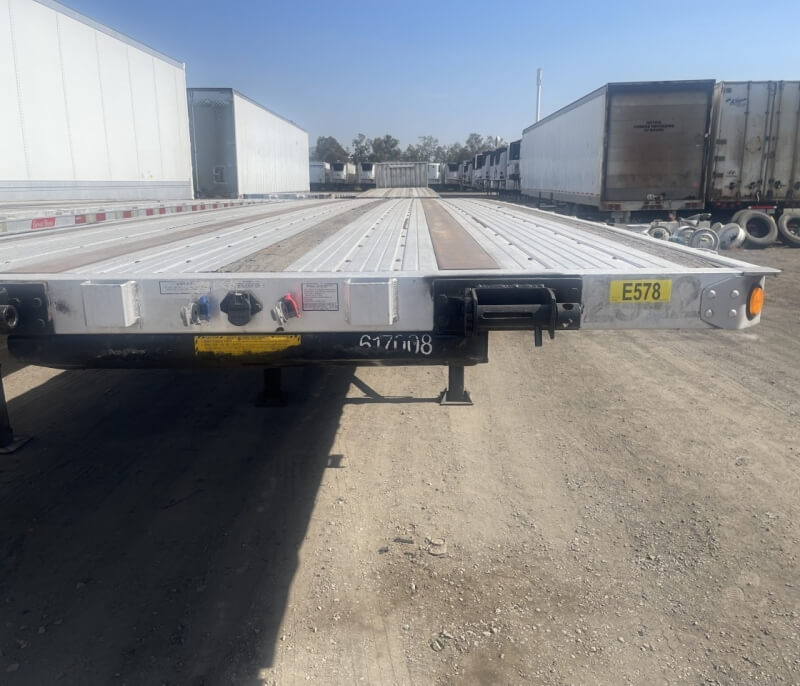 2001 Utility Flatbed Null
