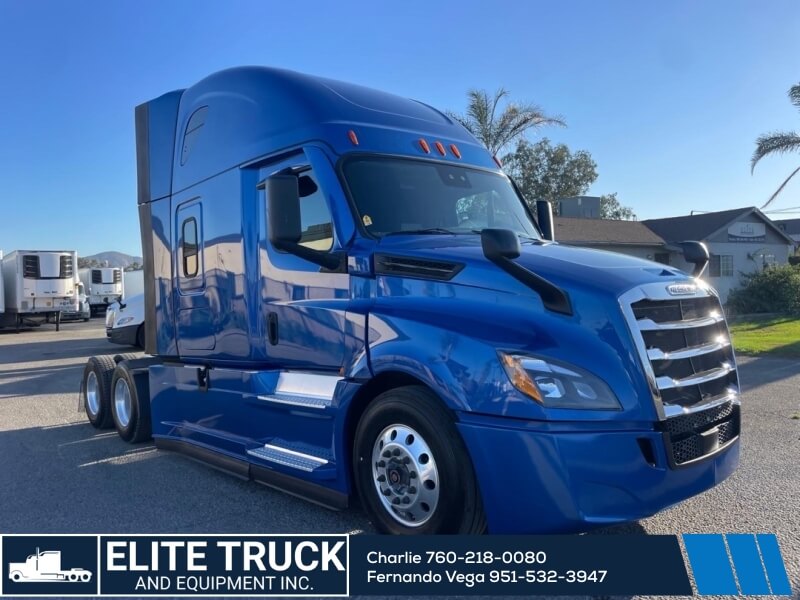 2021 FREIGHTLINER Cascadia