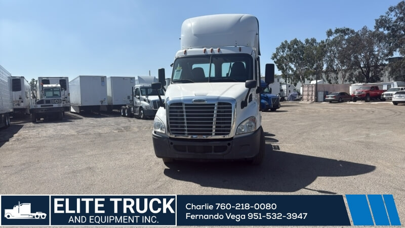 2019 FREIGHTLINER Cascadia