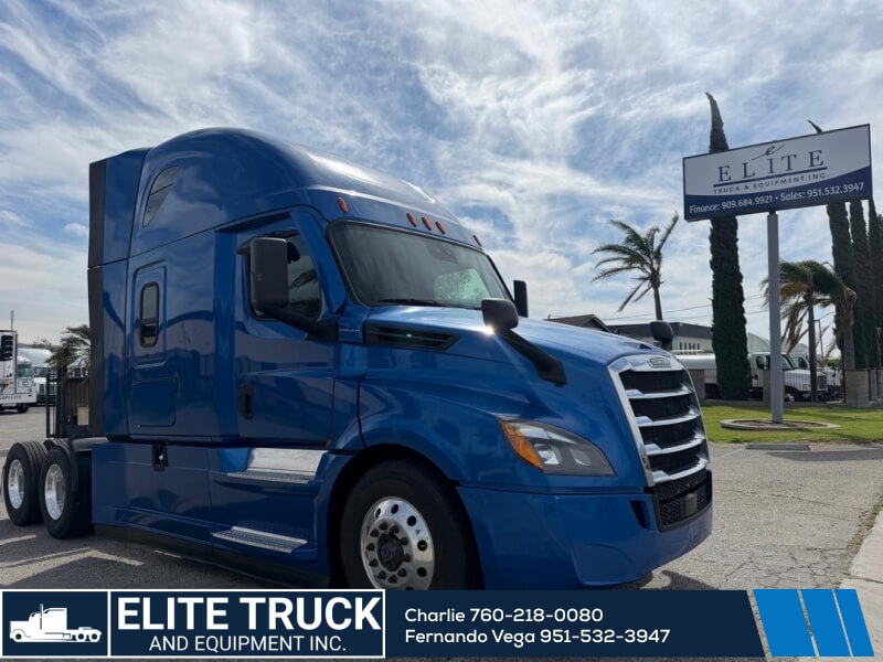 2021 FREIGHTLINER Cascadia