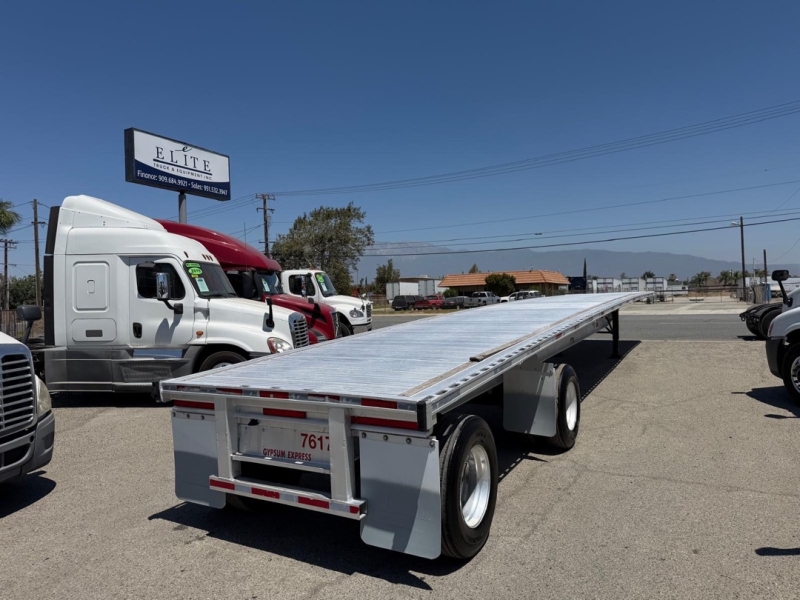 2011 FONTAINE TRAILER CO. Fontaine Trailer Co.