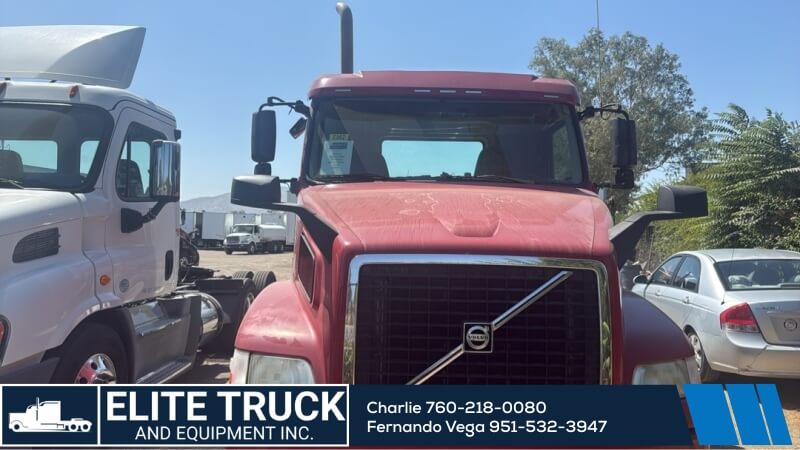 2015 VOLVO TRUCK VNM